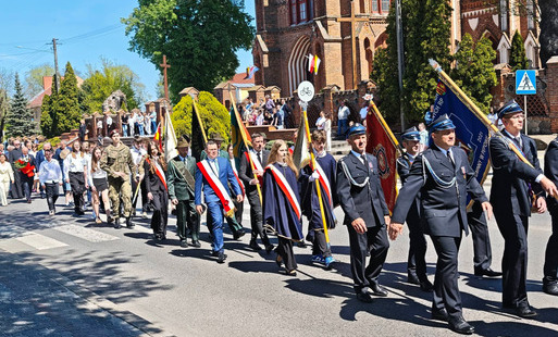 Zdjęcie do Obchody Święta Narodowego Trzeciego Maja w Pępowie