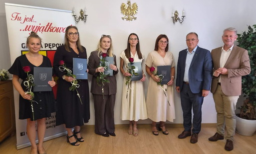 Zdjęcie do Nauczycielskie awanse wręczone